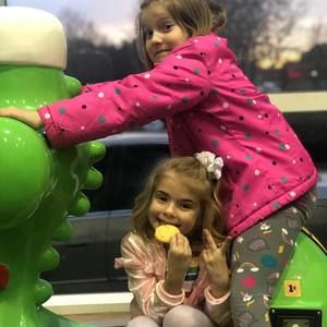 Meet your Posher, Wayne